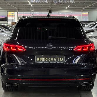 Volkswagen Touareg 3.0 AT (285 л.с) Volkswagen Touareg 3.0 AT (285 л.с)
