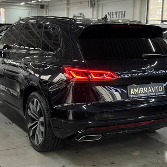 Volkswagen Touareg 3.0 AT (285 л.с) Volkswagen Touareg 3.0 AT (285 л.с)