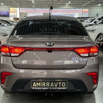 KIA RIO 1.6 MT (123 л.с) KIA RIO 1.6 MT (123 л.с)