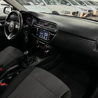 KIA RIO 1.6 MT (123 л.с) KIA RIO 1.6 MT (123 л.с)