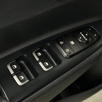 KIA RIO 1.6 AT (123 л.с)