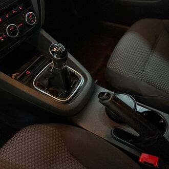 Volkswagen Jetta 1.6 MT (87л.с)