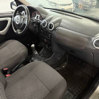 Lada Largus 1.6 MT (104л.с)