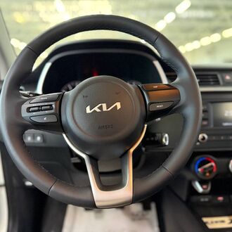 KIA RIO X LINE 1.6 MT