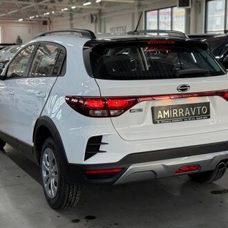 KIA RIO X LINE 1.6 MT