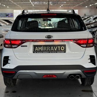 KIA RIO X LINE 1.6 MT