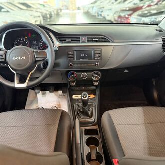 KIA RIO X LINE 1.6 MT