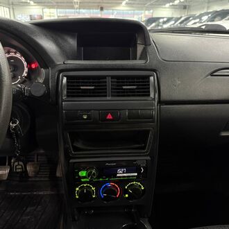 Lada Priora 1.6 MT (87 л.с.) Lada Priora 1.6 MT (87 л.с.)