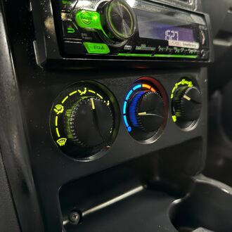 Lada Priora 1.6 MT (87 л.с.) Lada Priora 1.6 MT (87 л.с.)