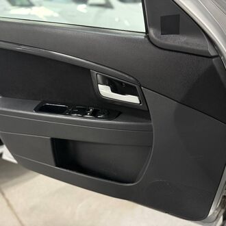 Lada Priora 1.6 MT (87 л.с.) Lada Priora 1.6 MT (87 л.с.)