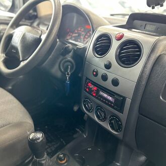 Peugeot Partner 1.4 МТ