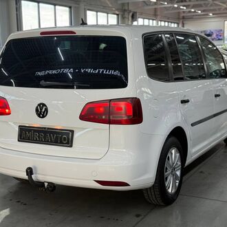 Volkswagen TOURAN 1.2 MT( 105 л.с)