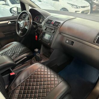 Volkswagen TOURAN 1.2 MT( 105 л.с)