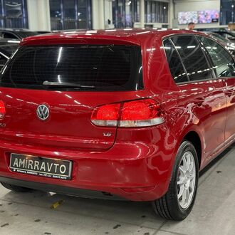 Volkswagen Golf 1.6 AT ( 102 л.с) Volkswagen Golf 1.6 AT ( 102 л.с)