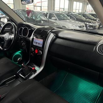 Suzuki Grand Vitara 2.0 MT ( 158 л.с)