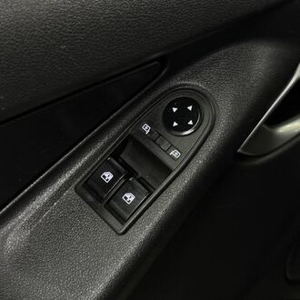 LADA Granta 1.6 MT ( 89 л.с)