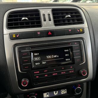 Volkswagen Polo 1.6 MT ( 110 л.с)