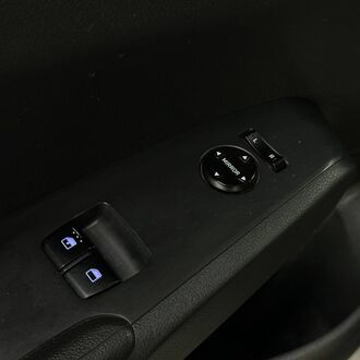 Hyundai Solaris 1.6 AT ( 123 л.с) Hyundai Solaris 1.6 AT ( 123 л.с)