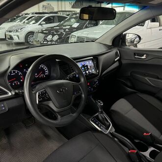 Hyundai Solaris 1.6 AT ( 123 л.с) Hyundai Solaris 1.6 AT ( 123 л.с)