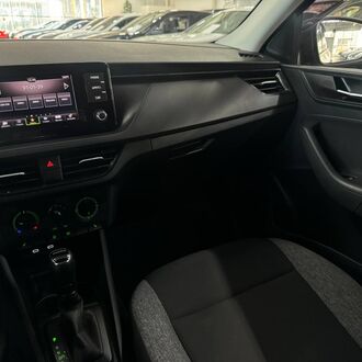 Skoda Rapid 1.6 AT ( 110л.с) Skoda Rapid 1.6 AT ( 110л.с)