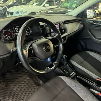 Skoda Rapid 1.6 AT ( 110л.с) Skoda Rapid 1.6 AT ( 110л.с)