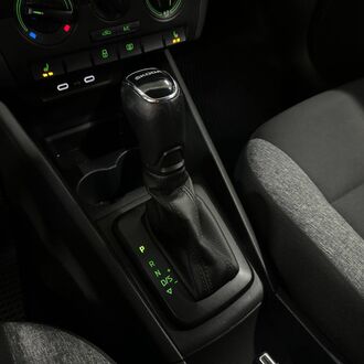 Skoda Rapid 1.6 AT ( 110л.с) Skoda Rapid 1.6 AT ( 110л.с)