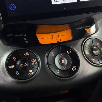 Toyota Rav-4 2.0 AT AWD ( 148 л.с) Toyota Rav-4 2.0 AT AWD ( 148 л.с)