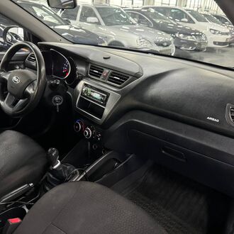 KIA RIO 1.6 MT ( 115л.с) KIA RIO 1.6 MT ( 115л.с)