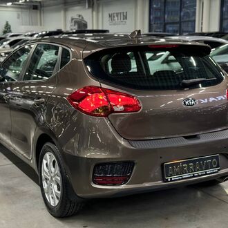 KIA CEED 1.6 AT ( 130 л.с) KIA CEED 1.6 AT ( 130 л.с)