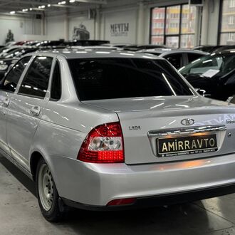 Lada (ВАЗ) Priora 1.6 MT( 106 л.с) Lada (ВАЗ) Priora 1.6 MT( 106 л.с)