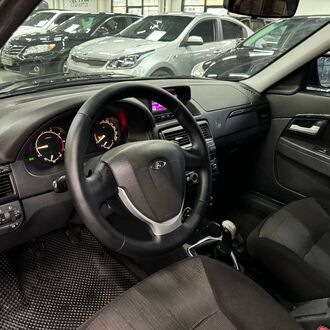 Lada (ВАЗ) Priora 1.6 MT( 106 л.с) Lada (ВАЗ) Priora 1.6 MT( 106 л.с)