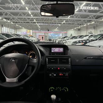 Lada (ВАЗ) Priora 1.6 MT( 106 л.с) Lada (ВАЗ) Priora 1.6 MT( 106 л.с)