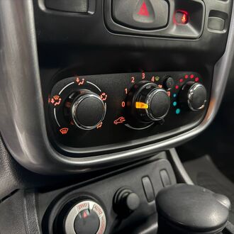 Renault Duster 1.6 MT 4WD(102 л.с) Renault Duster 1.6 MT 4WD(102 л.с)