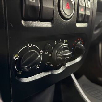 LADA LARGUS 1.6 MT (87л.с) LADA LARGUS 1.6 MT (87л.с)