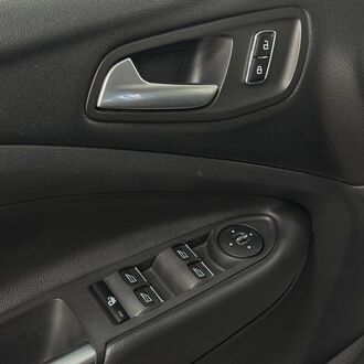 Ford Kuga II 1.6 AT 4WD (182 л.с.) Ford Kuga II 1.6 AT 4WD (182 л.с.)