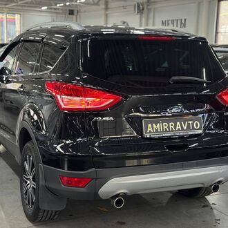 Ford Kuga II 1.6 AT 4WD (182 л.с.) Ford Kuga II 1.6 AT 4WD (182 л.с.)