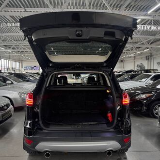 Ford Kuga II 1.6 AT 4WD (182 л.с.) Ford Kuga II 1.6 AT 4WD (182 л.с.)