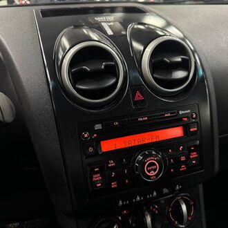 Nissan Qashqai 1.6 MT (114 л.с) Nissan Qashqai 1.6 MT (114 л.с)