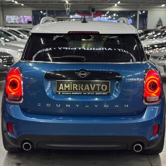 Mini Countryman 2.0 AT AWD (231 л.с.) Mini Countryman 2.0 AT AWD (231 л.с.)