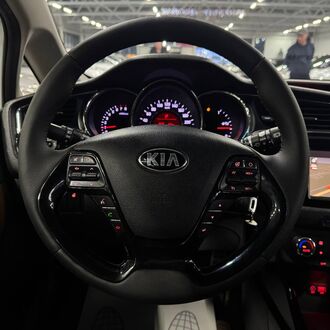 KIA Ceed 1.6 AT( 130 л.с.) KIA Ceed 1.6 AT( 130 л.с.)