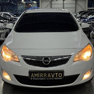 Opel Astra 1.6 МT( 115 л.с.)