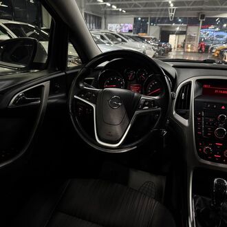 Opel Astra 1.6 МT( 115 л.с.) Opel Astra 1.6 МT( 115 л.с.)