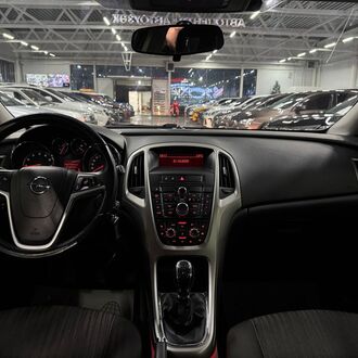 Opel Astra 1.6 МT( 115 л.с.) Opel Astra 1.6 МT( 115 л.с.)