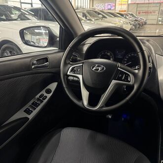 Hyundai Solaris 1.4 MT ч Hyundai Solaris 1.4 MT ч