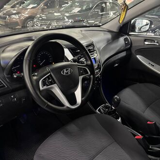 Hyundai Solaris 1.4 MT ч Hyundai Solaris 1.4 MT ч