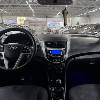 Hyundai Solaris 1.4 MT ч Hyundai Solaris 1.4 MT ч