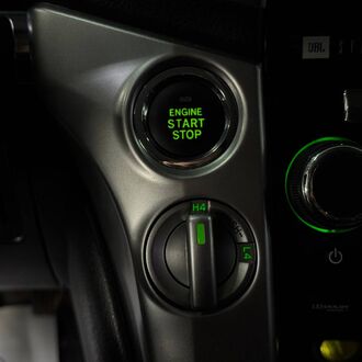 Toyota Land Cruiser 200 4.5 AT Diesel ( 235 л.с.) Toyota Land Cruiser 200 4.5 AT Diesel ( 235 л.с.)