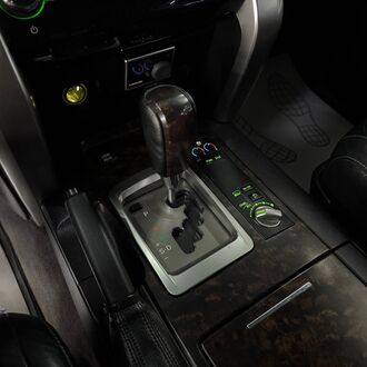 Toyota Land Cruiser 200 4.5 AT Diesel ( 235 л.с.) Toyota Land Cruiser 200 4.5 AT Diesel ( 235 л.с.)