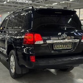 Toyota Land Cruiser 200 4.5 AT Diesel ( 235 л.с.) Toyota Land Cruiser 200 4.5 AT Diesel ( 235 л.с.)