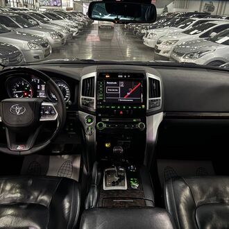 Toyota Land Cruiser 200 4.5 AT Diesel ( 235 л.с.) Toyota Land Cruiser 200 4.5 AT Diesel ( 235 л.с.)
